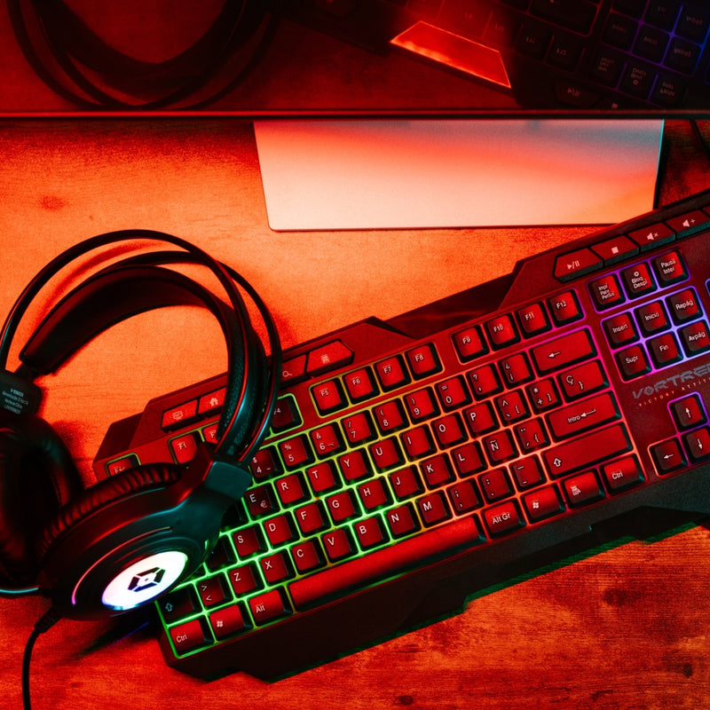 Kit Teclado Mouse y Audifonos Gamer Sonido Envolvente 7.1 Gear UP | VORTRED