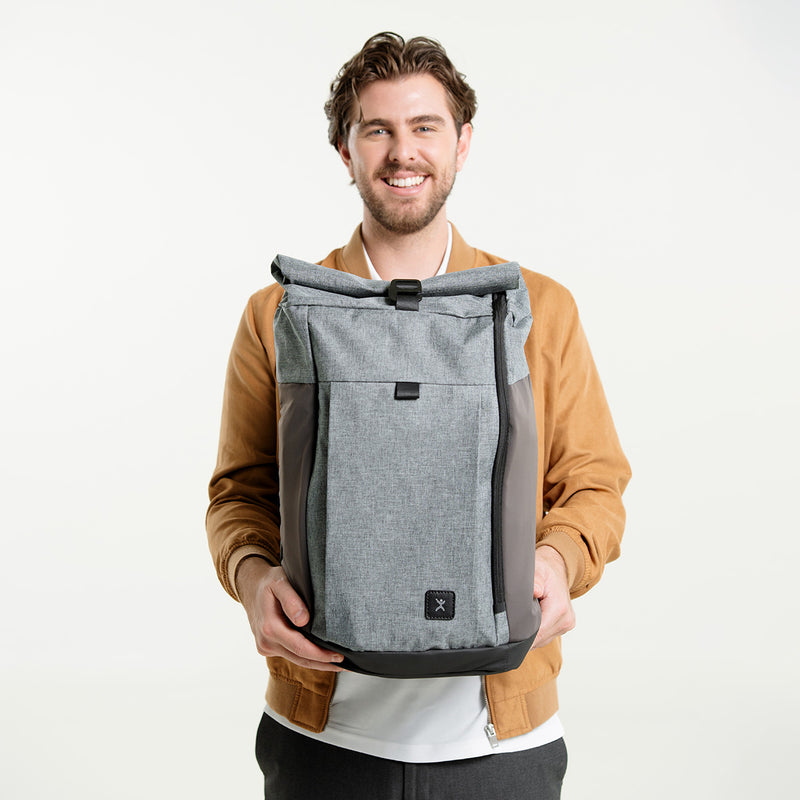 Mochila ejecutiva expandible y espaciosa para laptop Nessara | PERFECT CHOICE