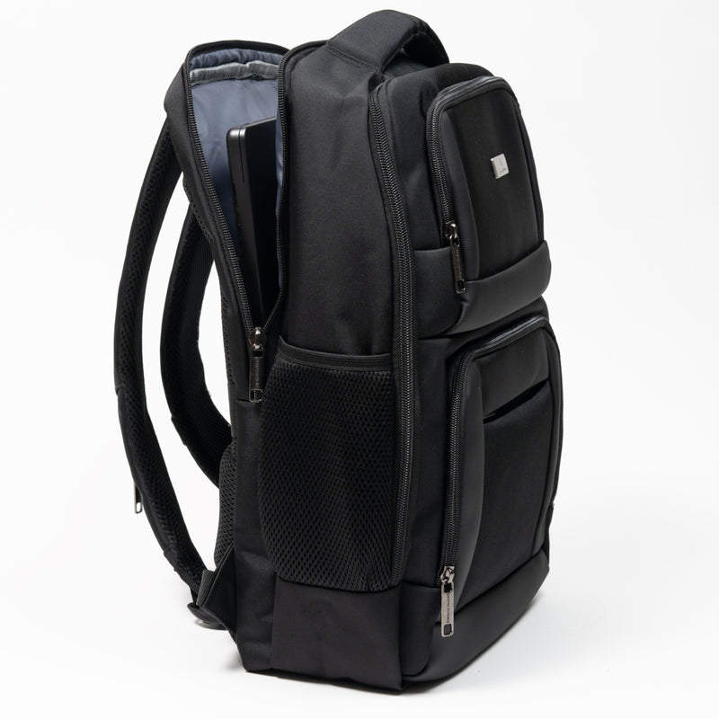 Mochila para Laptop 15.6" Amplia y Material Antiderrames Torben | PERFECT CHOICE