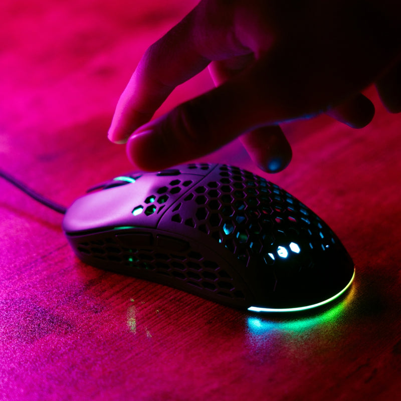 Mouse Gamer Ultraligero  Anti-sudoración 12800 DPI Litebee | VORTRED